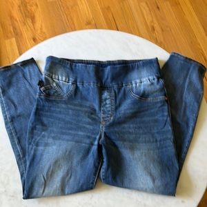 Rock & Republic Fever slimming denim cure pull on crop jeans size 14